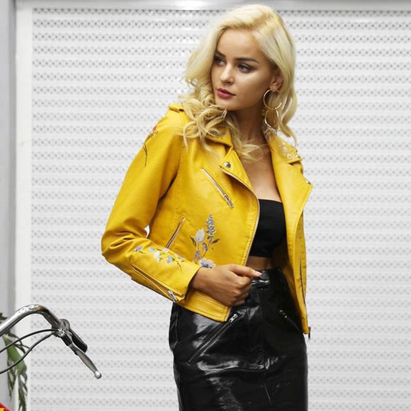 NWT GORGEOUS! Embroidered Vegan Yellow Jacket - Picture 2 of 6